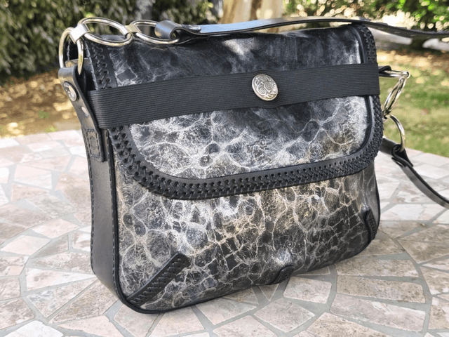 Sac en cuir noir argenté, néo celtique